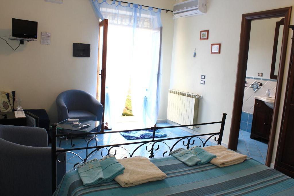 Bed And Breakfast Nefer Maratea Room photo